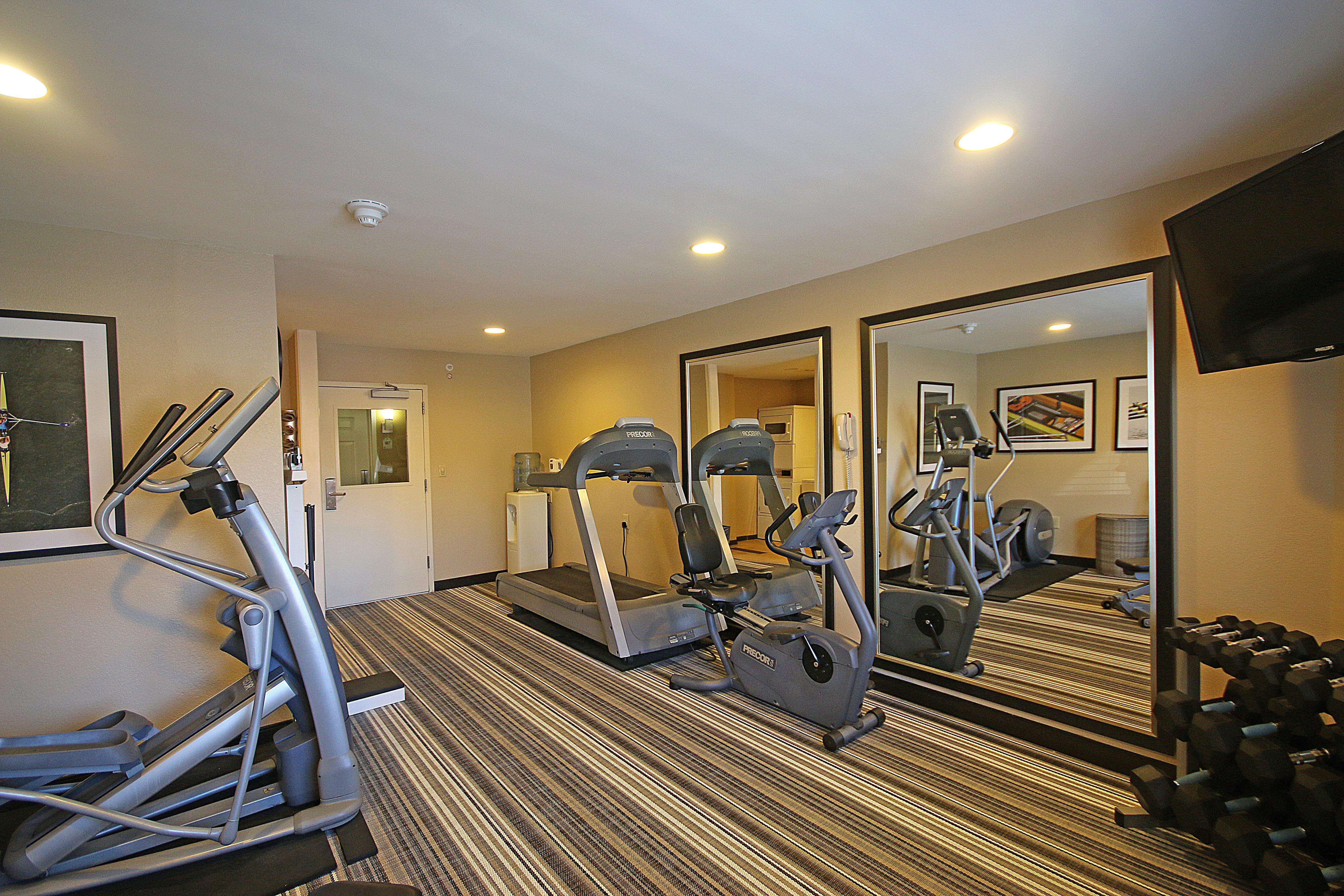 Candlewood Suites Newport News-Yorktown By Ihg Esterno foto