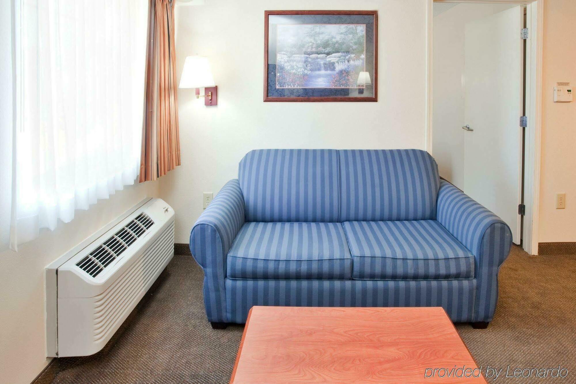 Candlewood Suites Newport News-Yorktown By Ihg Esterno foto